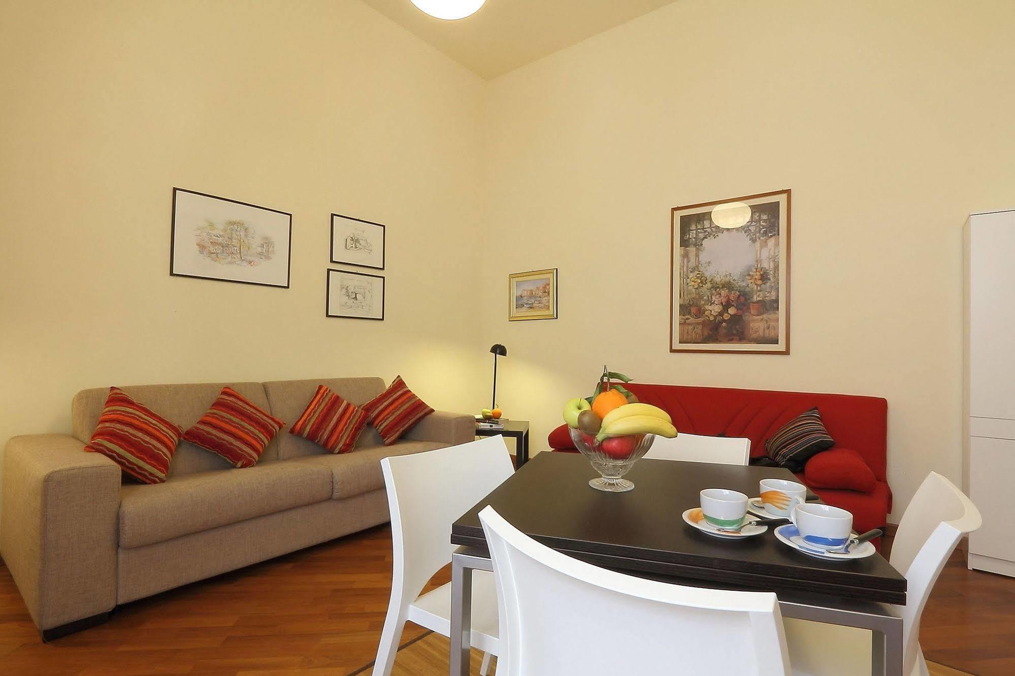 Relais Martinez Florens Exteriör bild