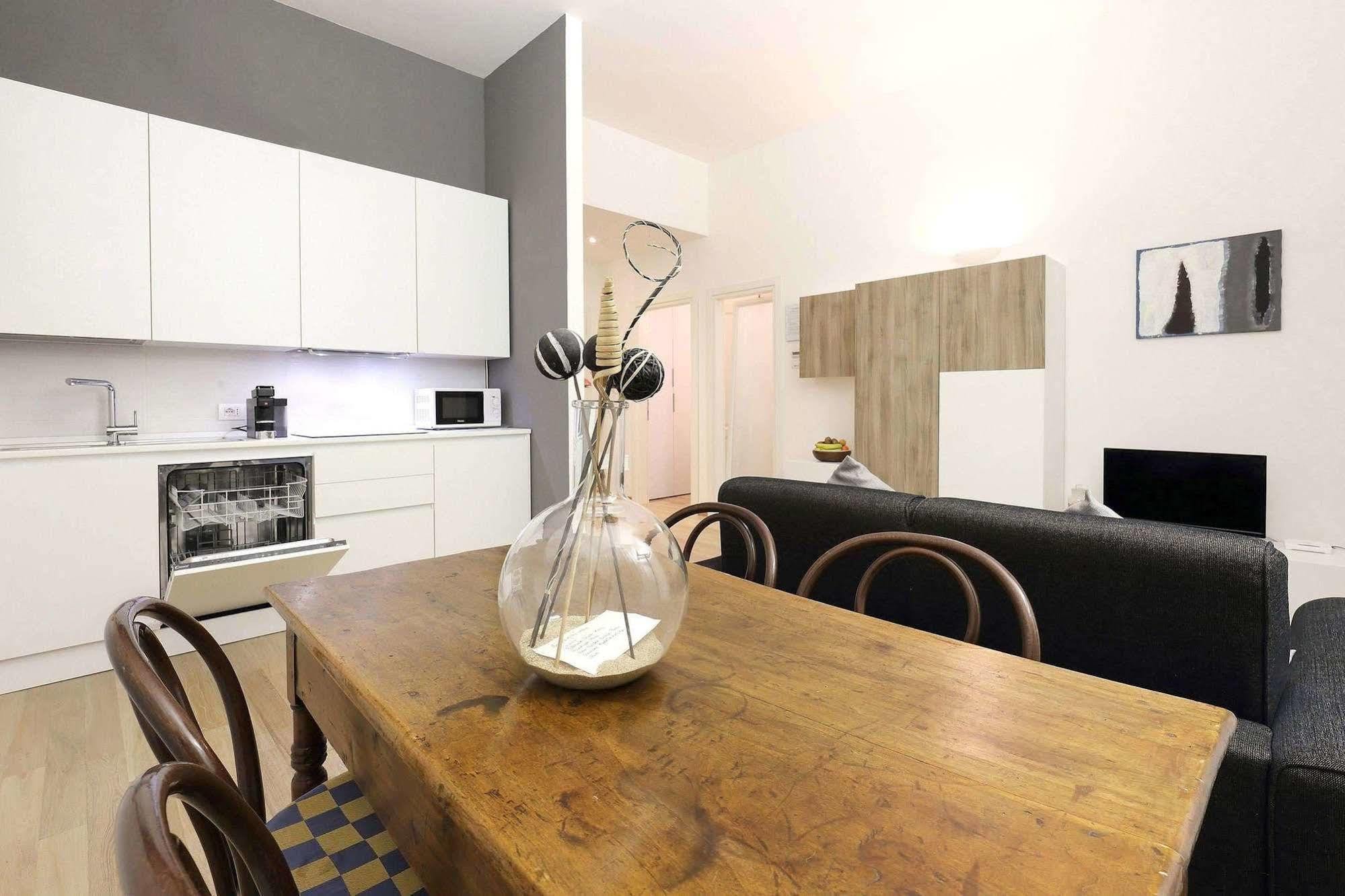 Relais Martinez Florens Exteriör bild