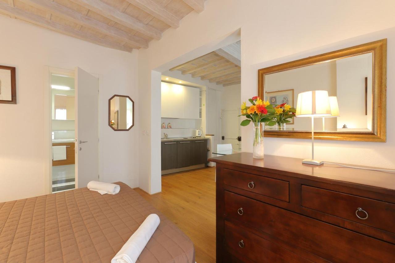 Relais Martinez Florens Exteriör bild