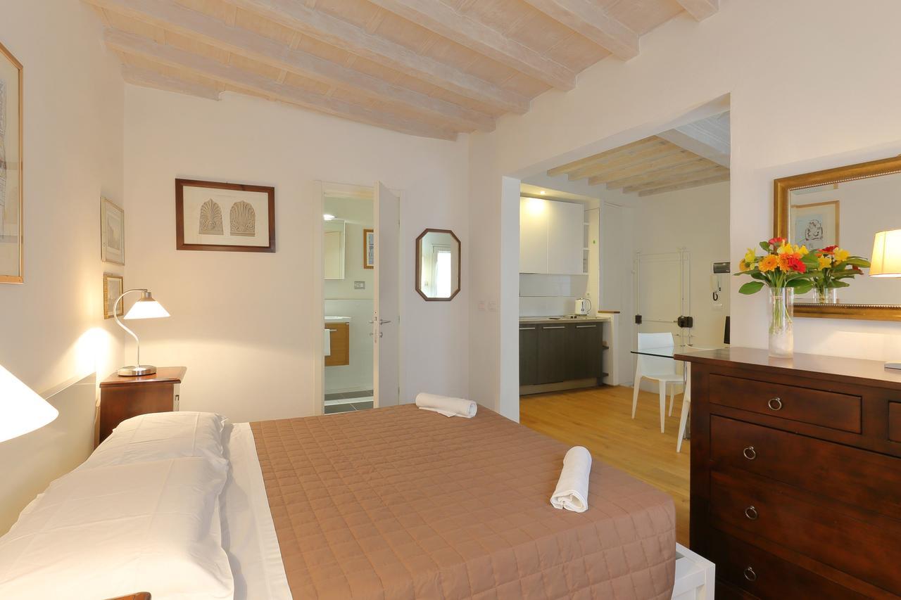Relais Martinez Florens Exteriör bild